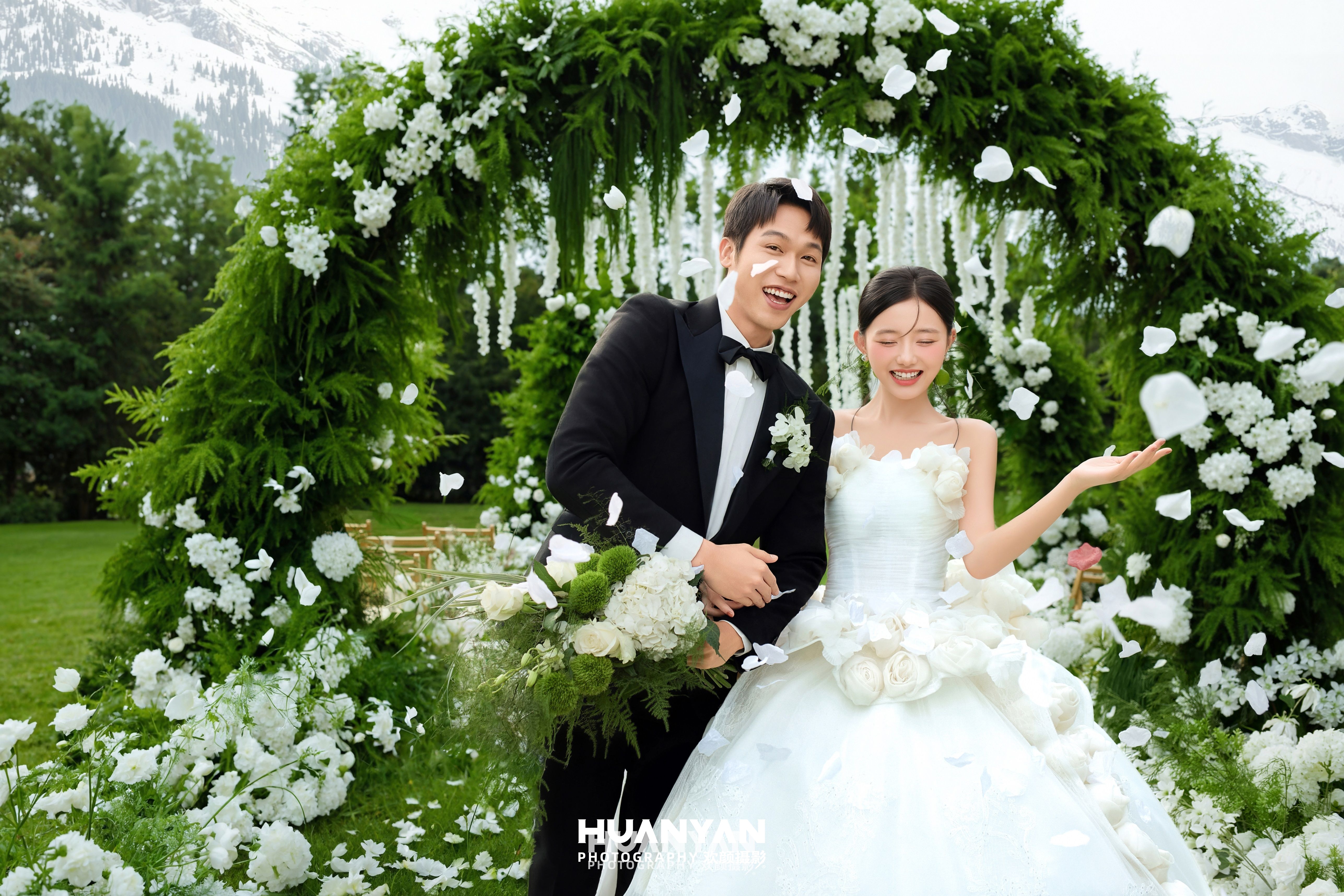 韩式温柔婚纱照 · 户外自然场景 · 青野告白客片
