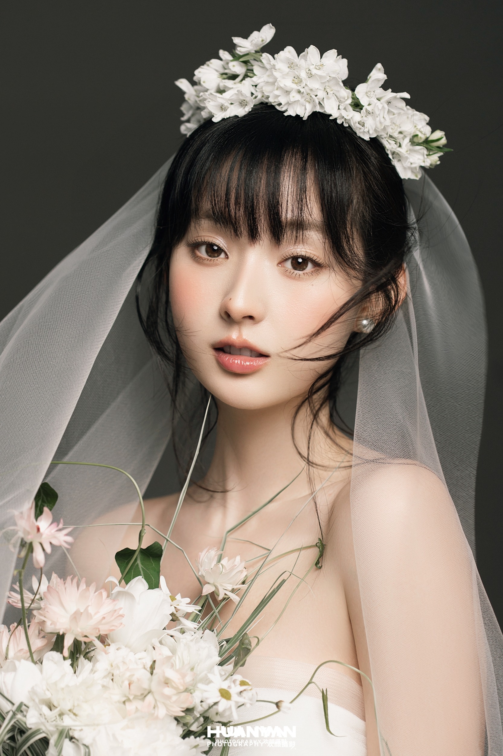 浪漫唯美婚纱照 · 室内影棚场景 · 云间甜梦客片