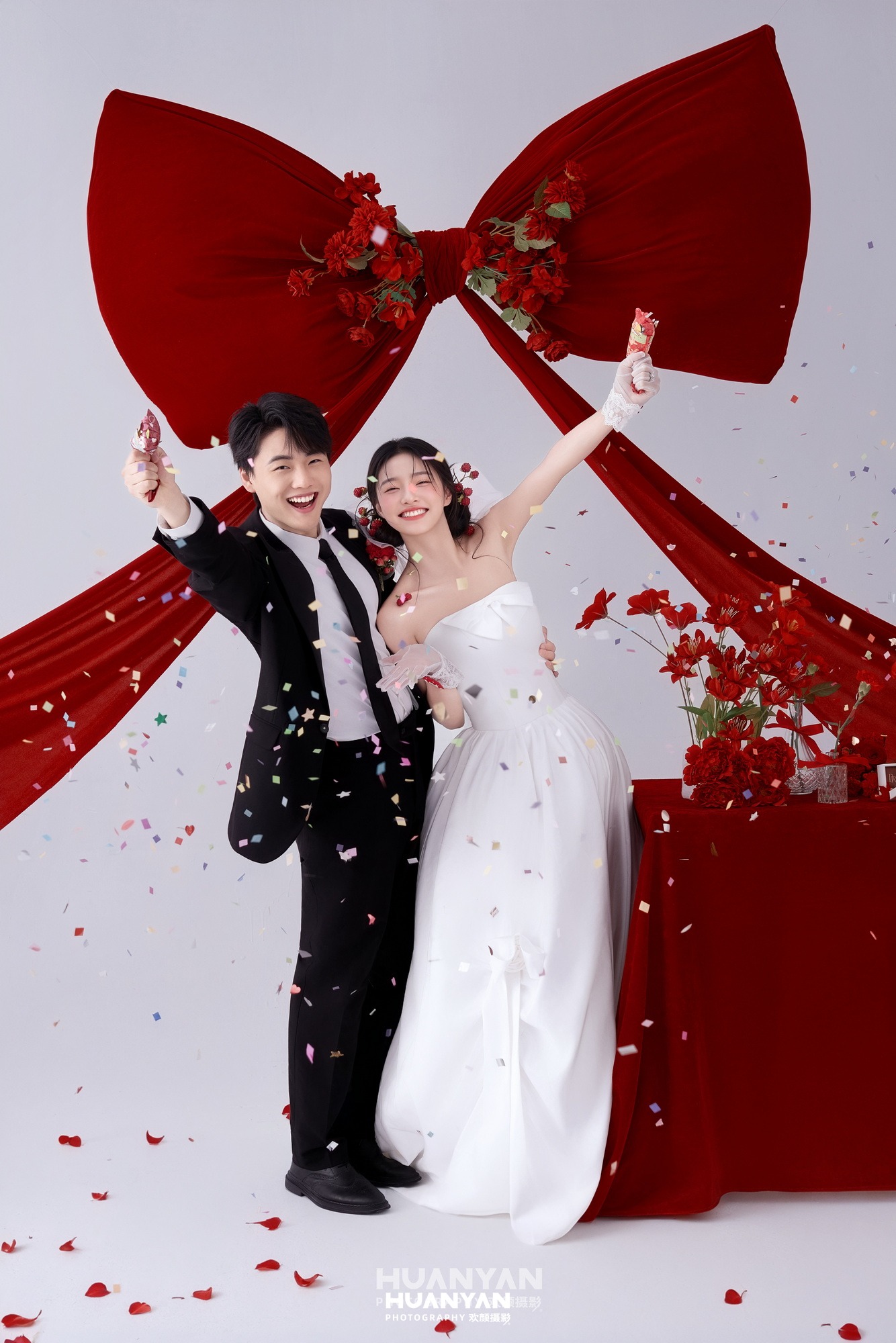 新中式婚纱照 · 室内影棚场景 · 红丝结客片