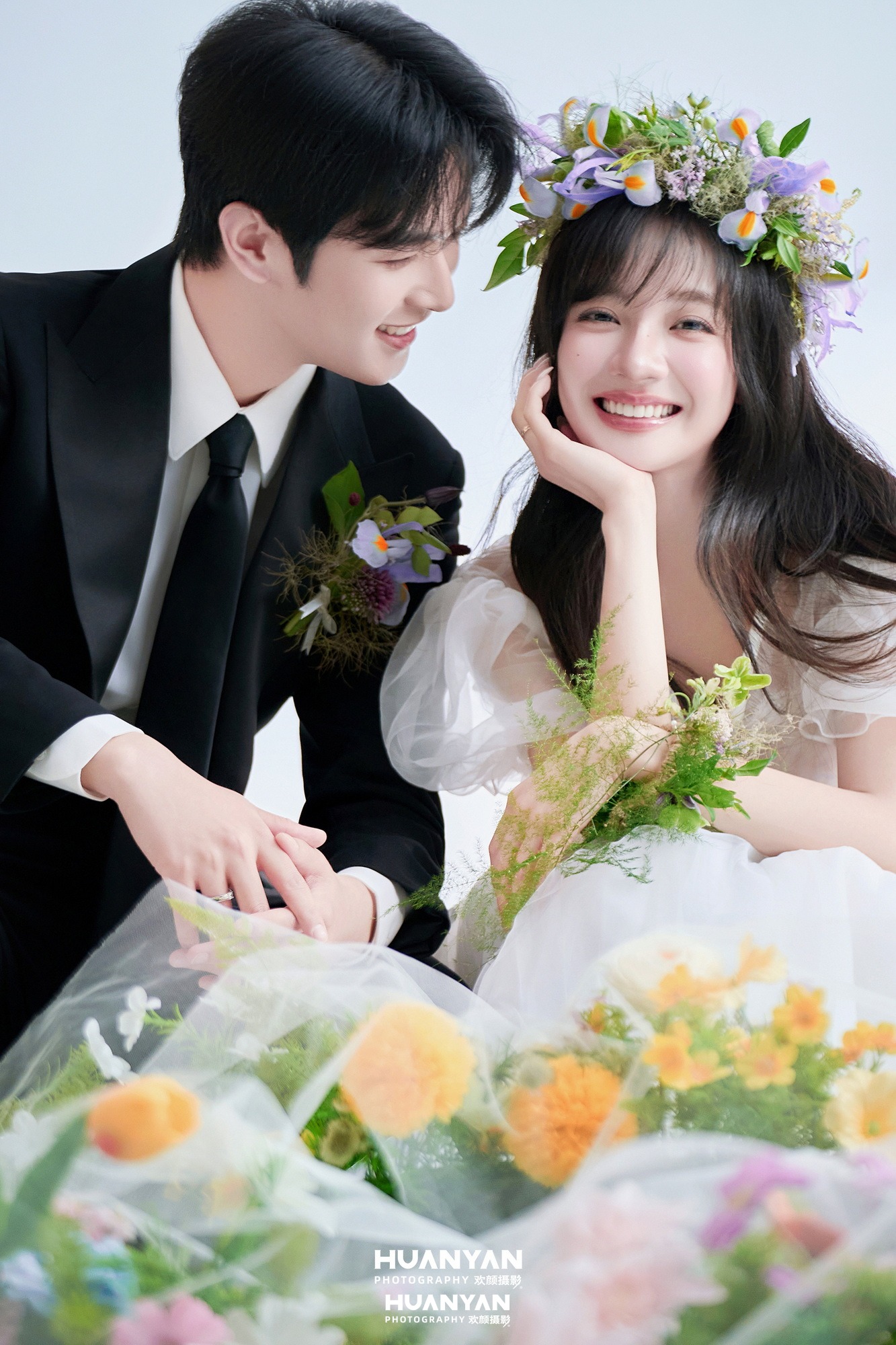 室内影棚清新自然婚纱照实拍（花环午后系列）
