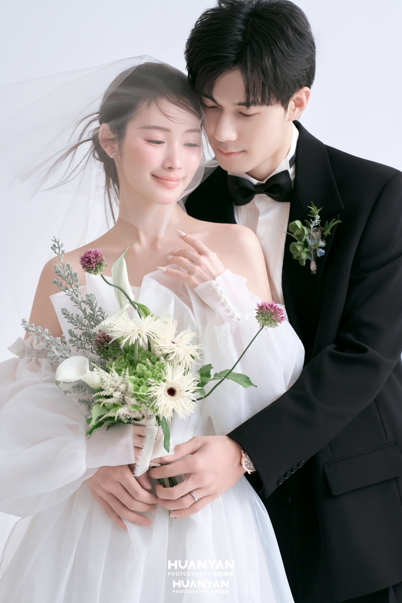 郁香小叙：韩式温柔婚纱照室内影棚实拍