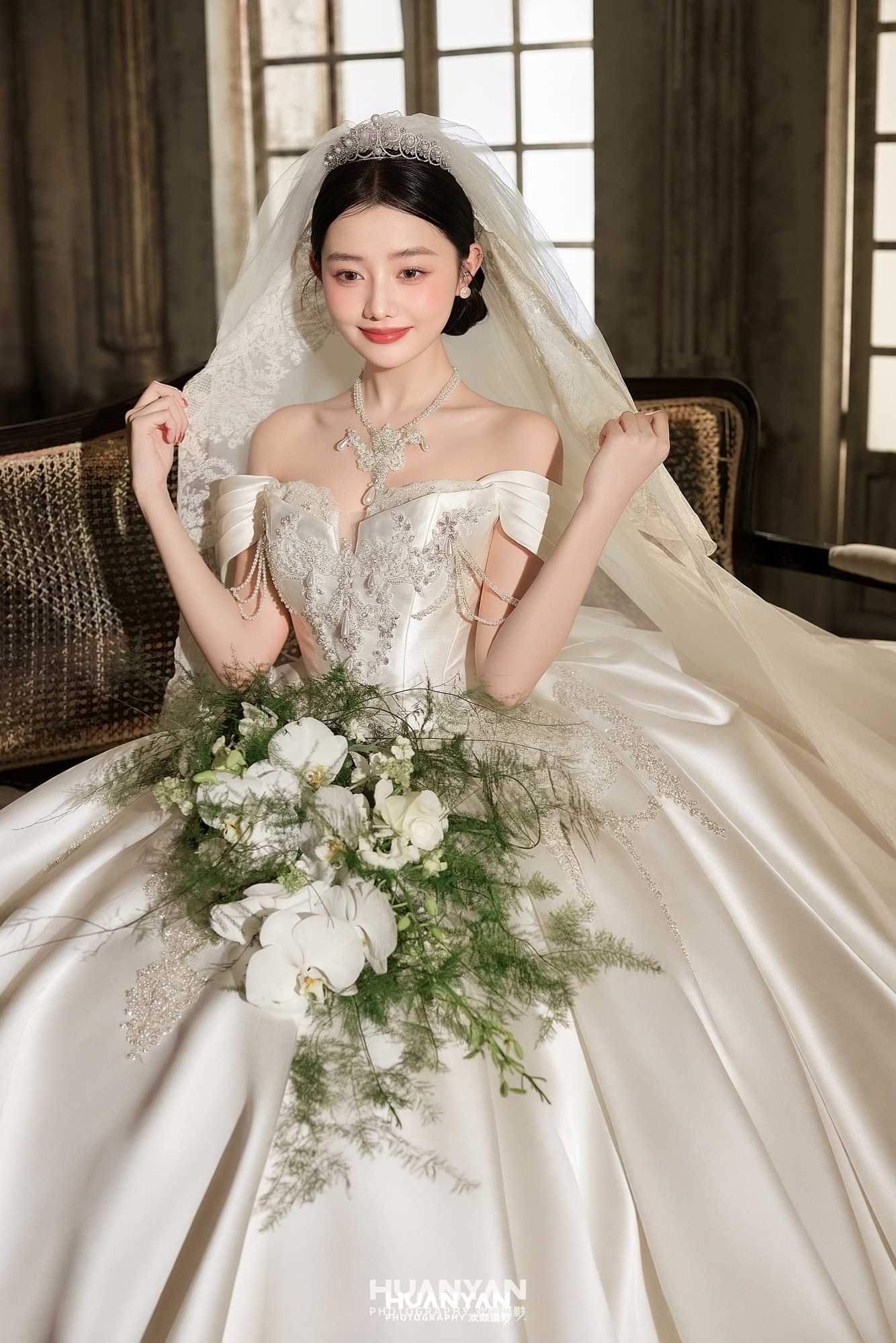 欧式宫廷婚纱照 · 室内影棚场景 · 圆舞曲客片