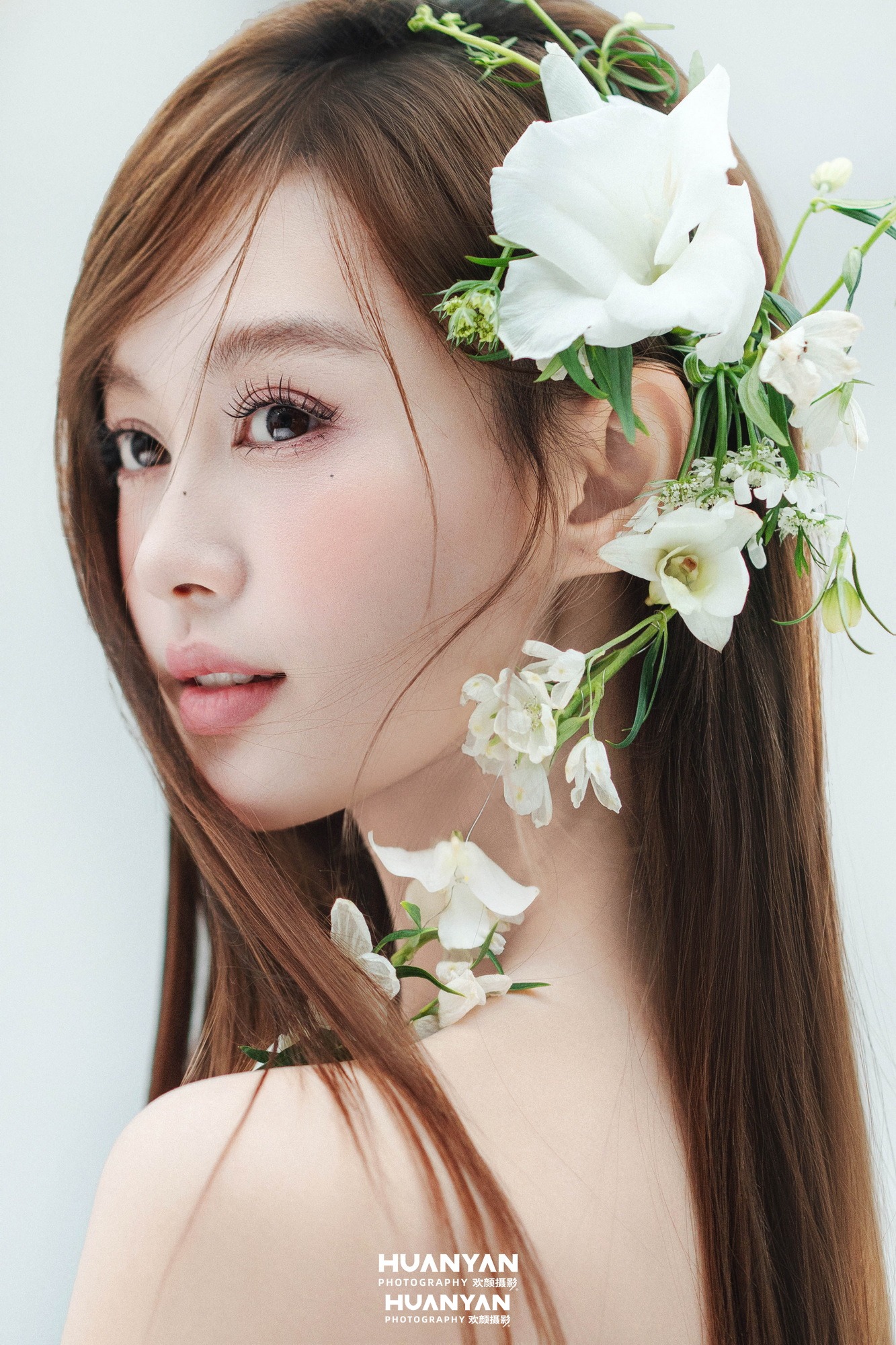 花溪客片第3张｜韩式温柔婚纱照，摄于室内影棚