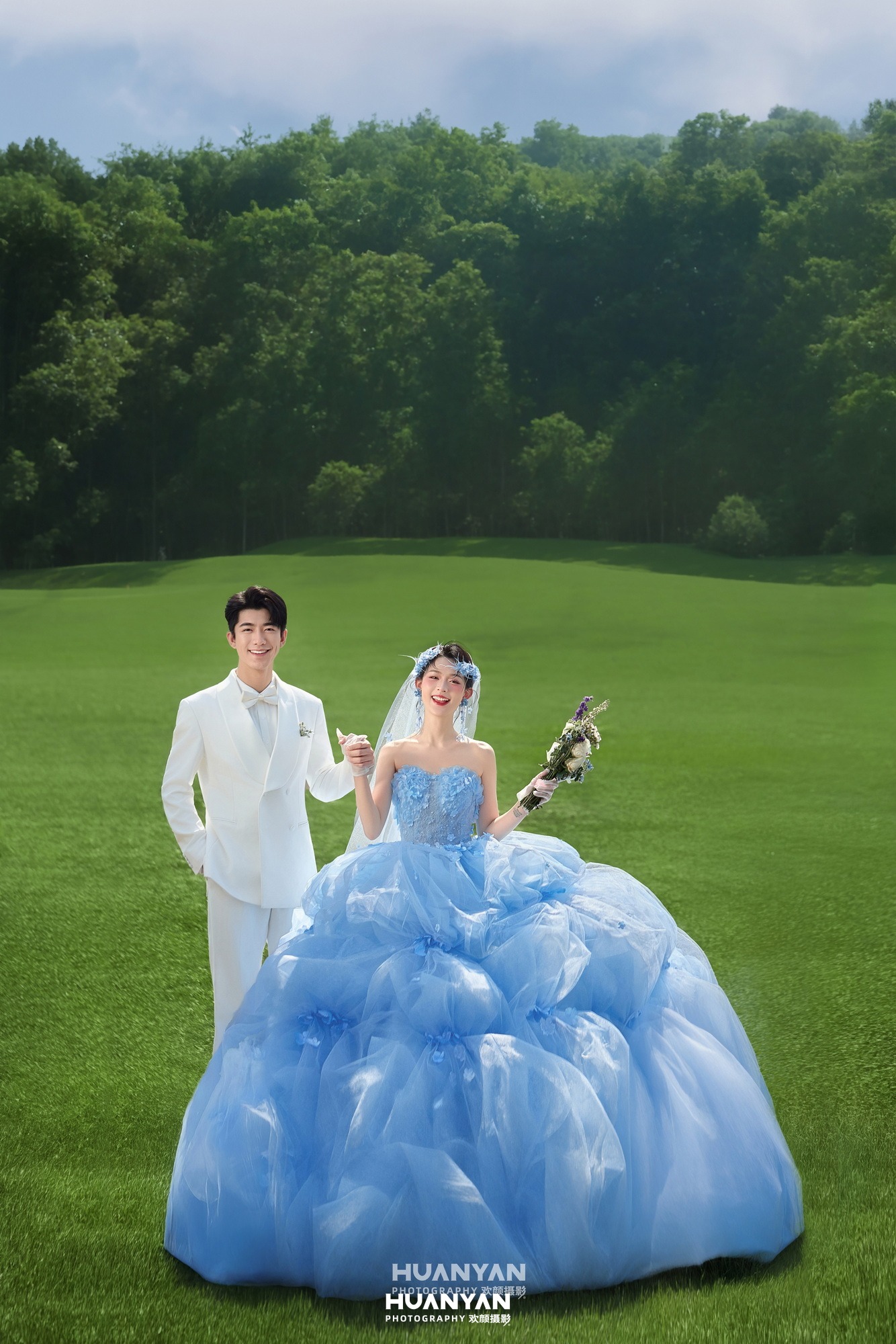 蓝絮晴野：清新自然婚纱照户外自然实拍