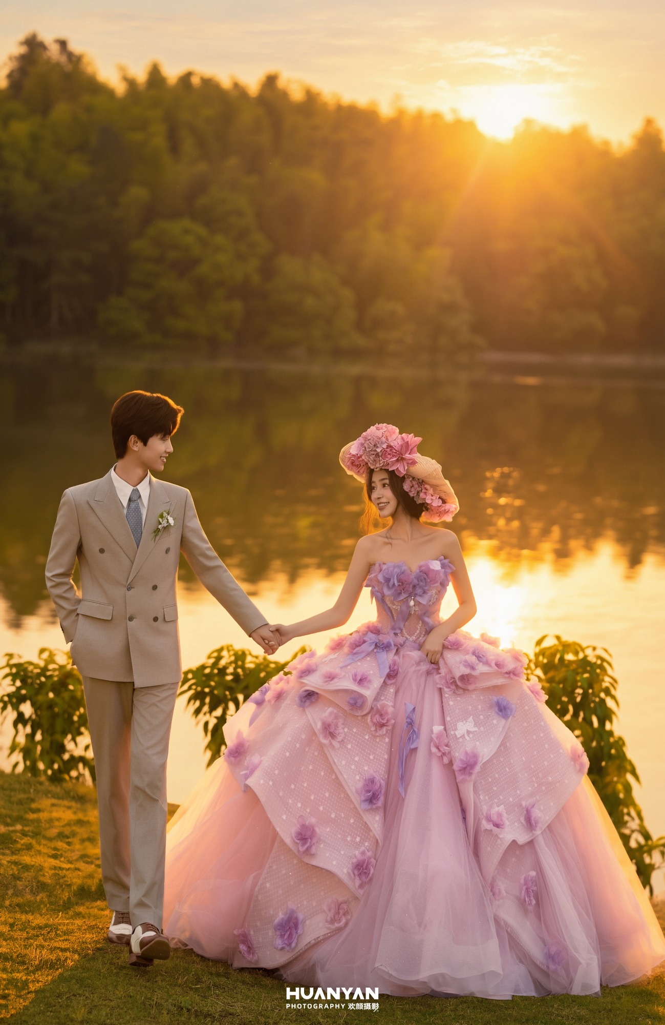 落日绯梦客片第3张｜浪漫唯美婚纱照，摄于户外自然