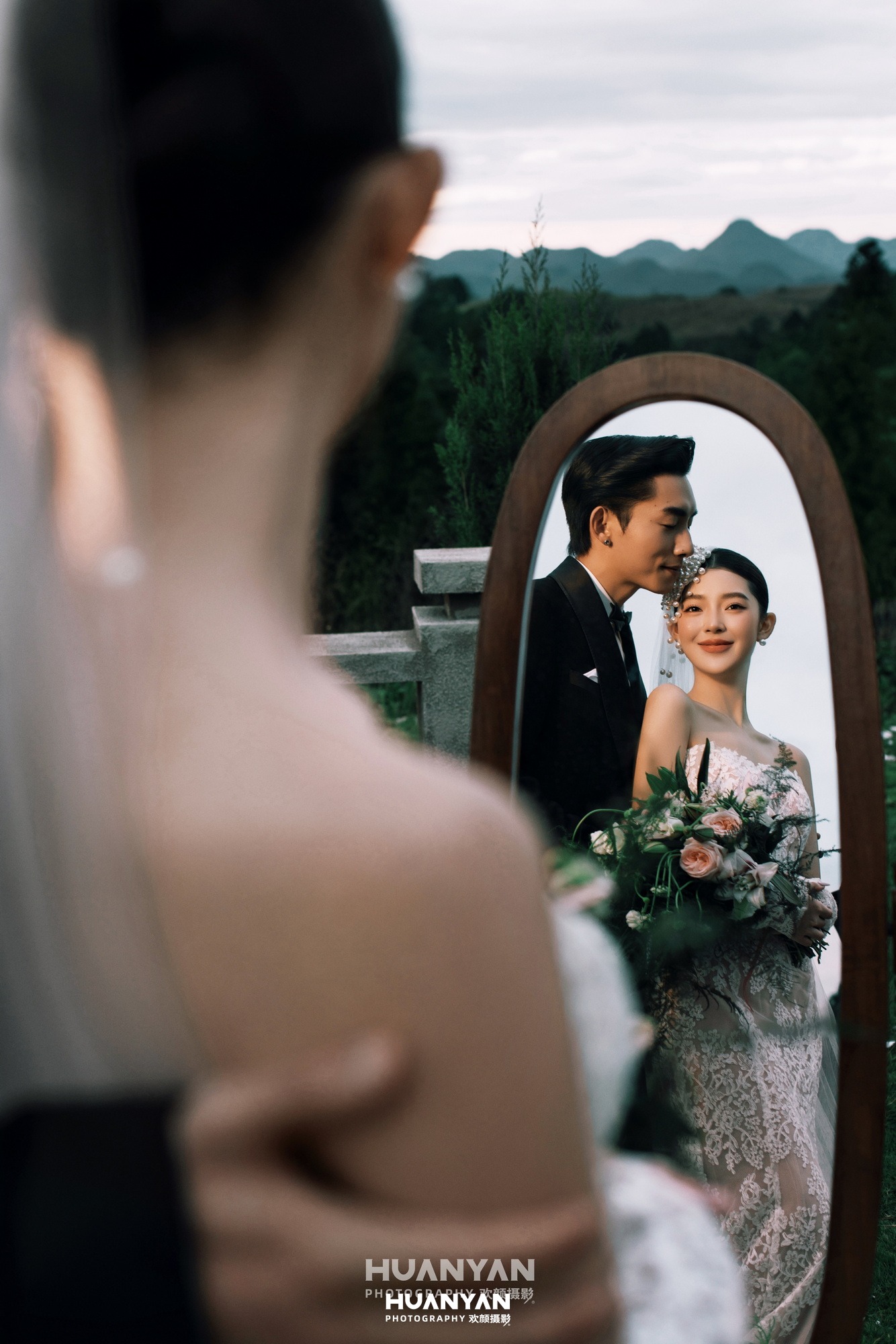 复古婚纱照 · 户外自然场景 · 柏间风起客片